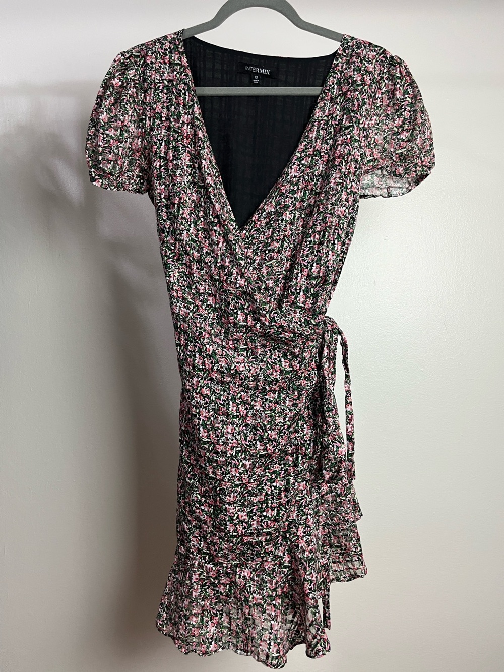 INTERMIX Silk Pink Black Floral Wrap Mini Dress Size 10